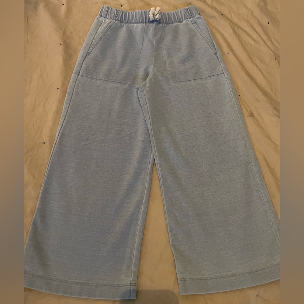 Copper Key Girls size Medium
